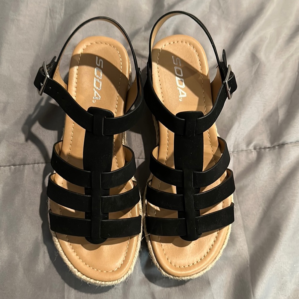 Soda sandals worn once size 7